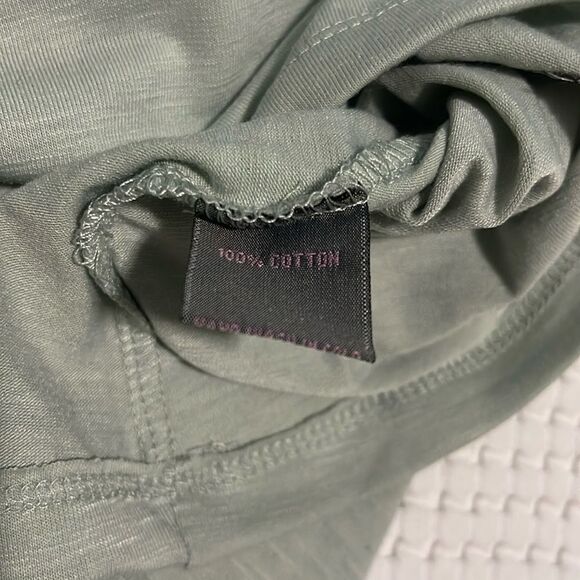 NWT- Metric- S - Picture 7 of 8